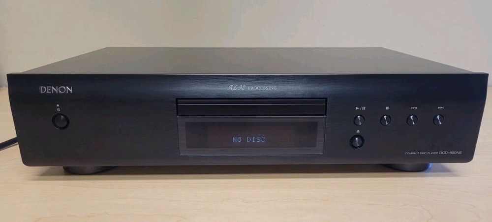 Denon DCD-600NE CD Player with AL32 Processing Tested & Working – USED