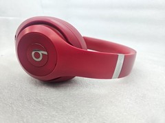 Beats Studio 3 Wireless Noise-Cancelling Headphones RED FAST FREE SHIPPING a