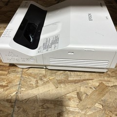 Epson EB-720 / HA01A 3800 Lumens Laser XGA Life Projector 4,000 Lamp Hours