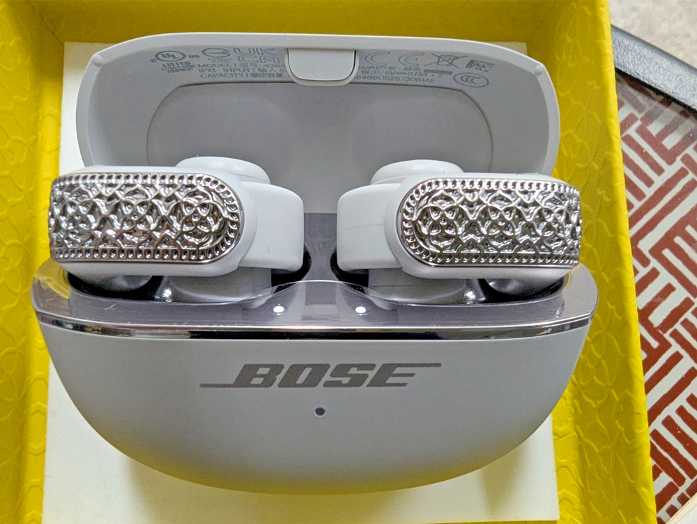 Bose x Kendra Scott Ultra Open Earbuds Limited Edition- Rhodium Filigree