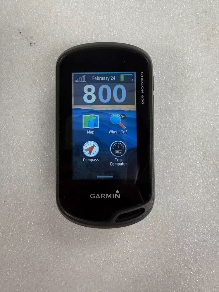 Garmin Oregon 650 Handheld GPS with camera and 2Gb microSD Card