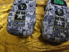 U.S. UNITED STATES ARMY 2 TOY WALKIE-TALKIES – with Lights CAMOUFLAGE with CLIPS