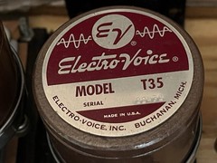 1 pair (2) of vintage 1950’s Electro Voice T35 tweeter horn drivers – 16 ohm